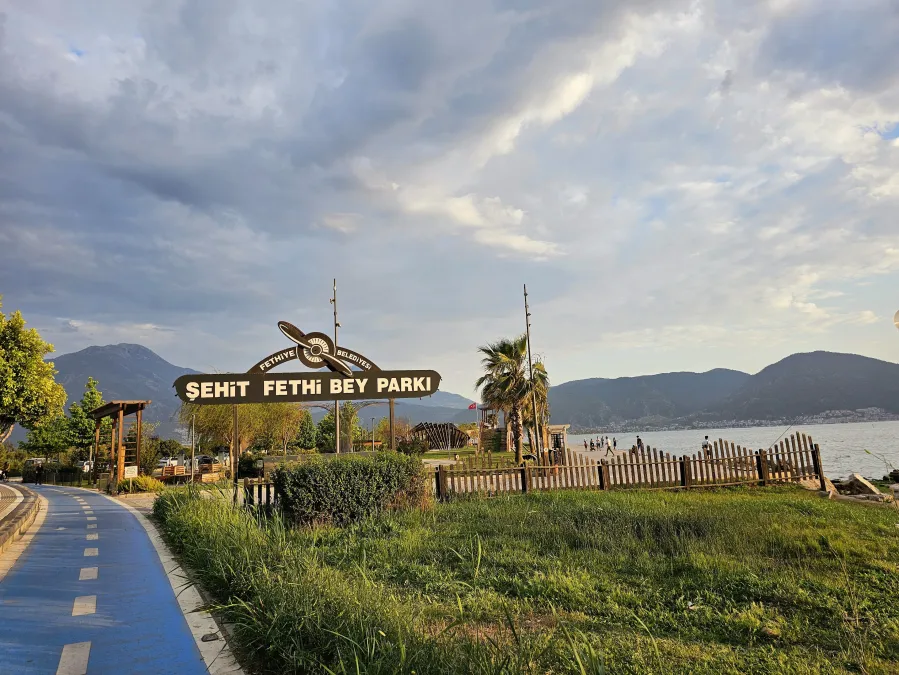 Şehit Fethi Bey Park