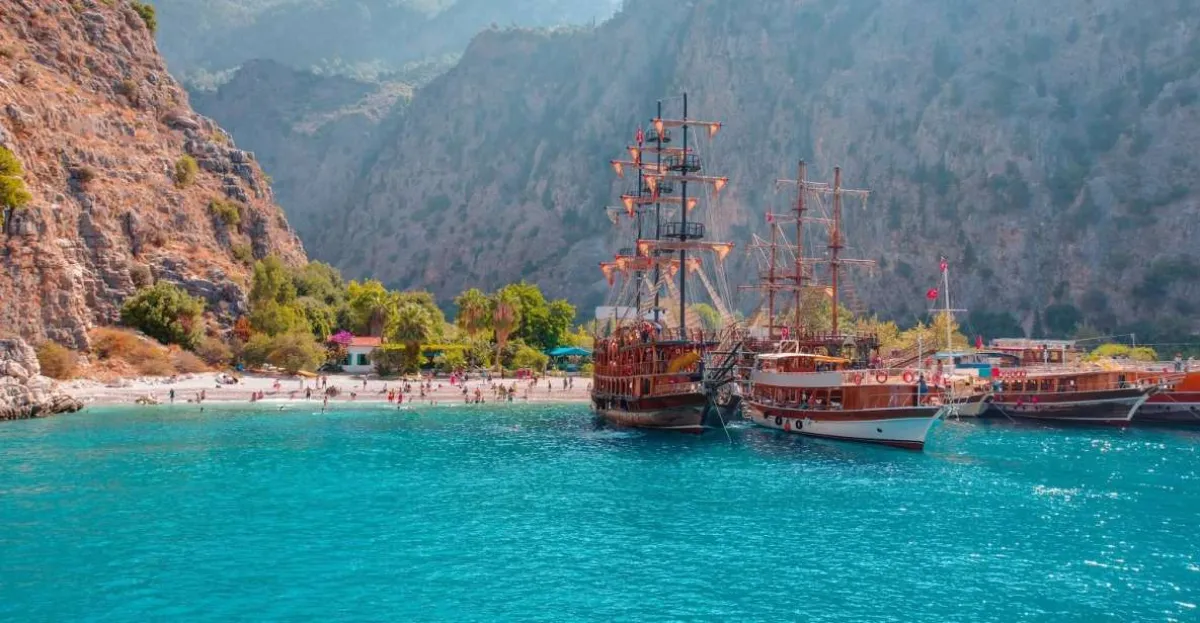 Tour in barca a Ölüdeniz e alla Valle delle Farfalle